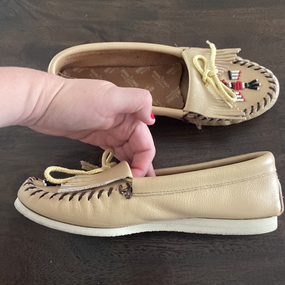1980’s vintage thunderbird Minnetonka leather moccasins women’s size 8 great con - Picture 7 of 17